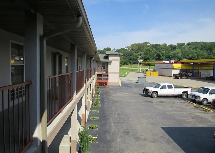 First Western Motel *
